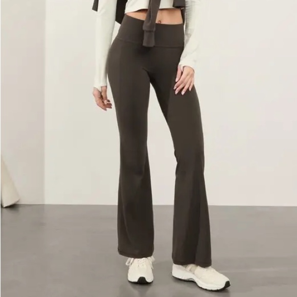 ATHLETA Salutation Stash High Rise Flare Pants